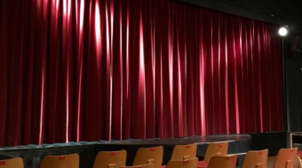auditorium-3079906_1280-1